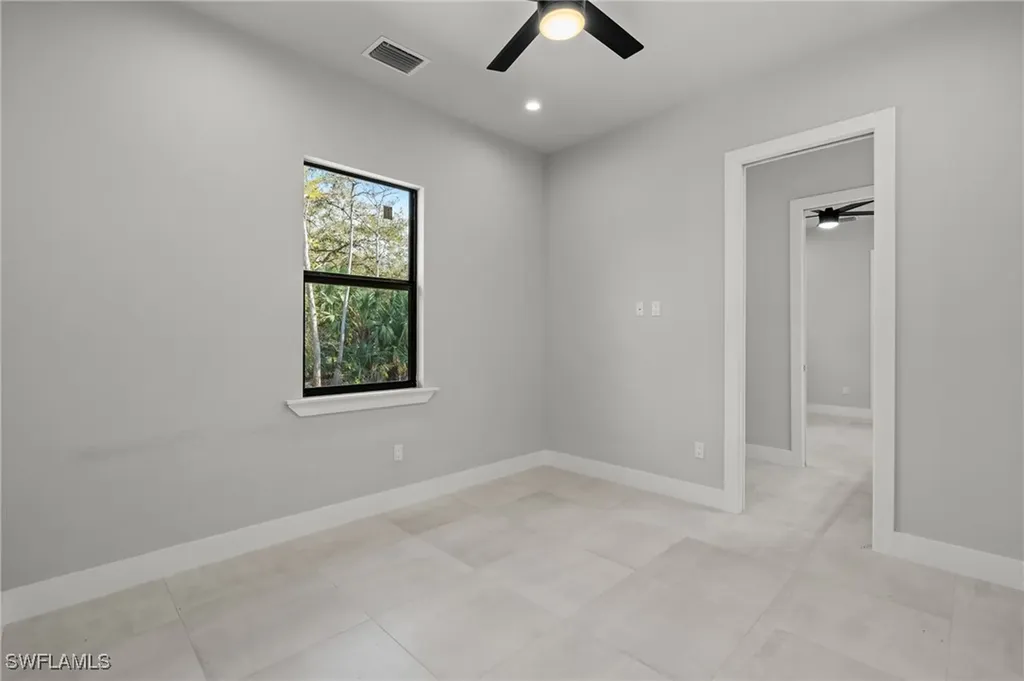 70 33rd Avenue NW Naples FL 34120