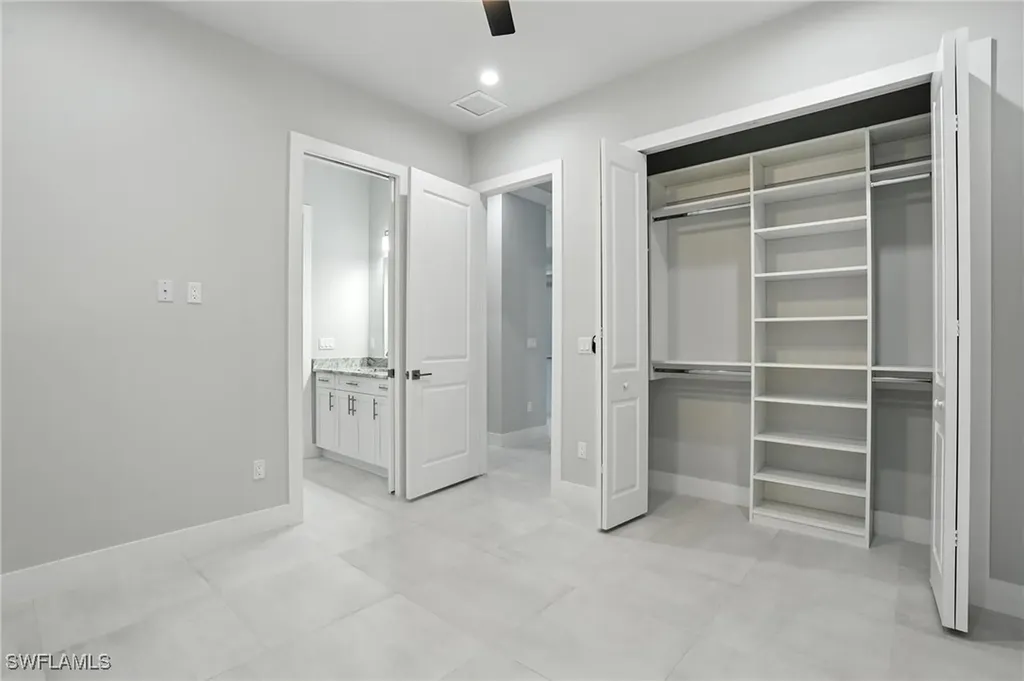 70 33rd Avenue NW Naples FL 34120