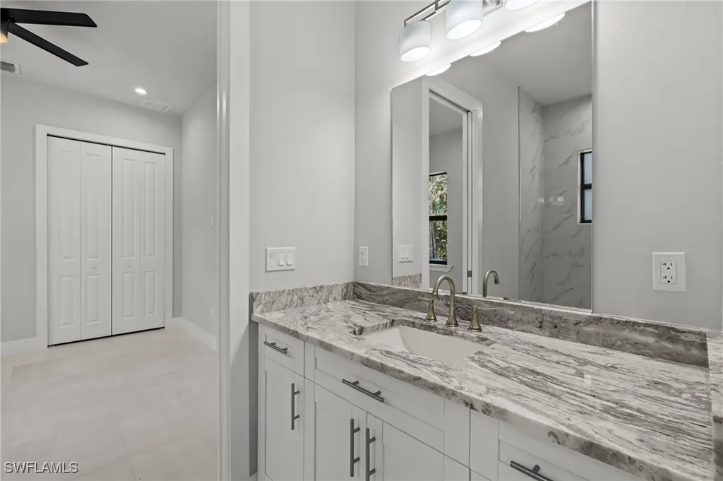 70 33rd Avenue NW Naples FL 34120