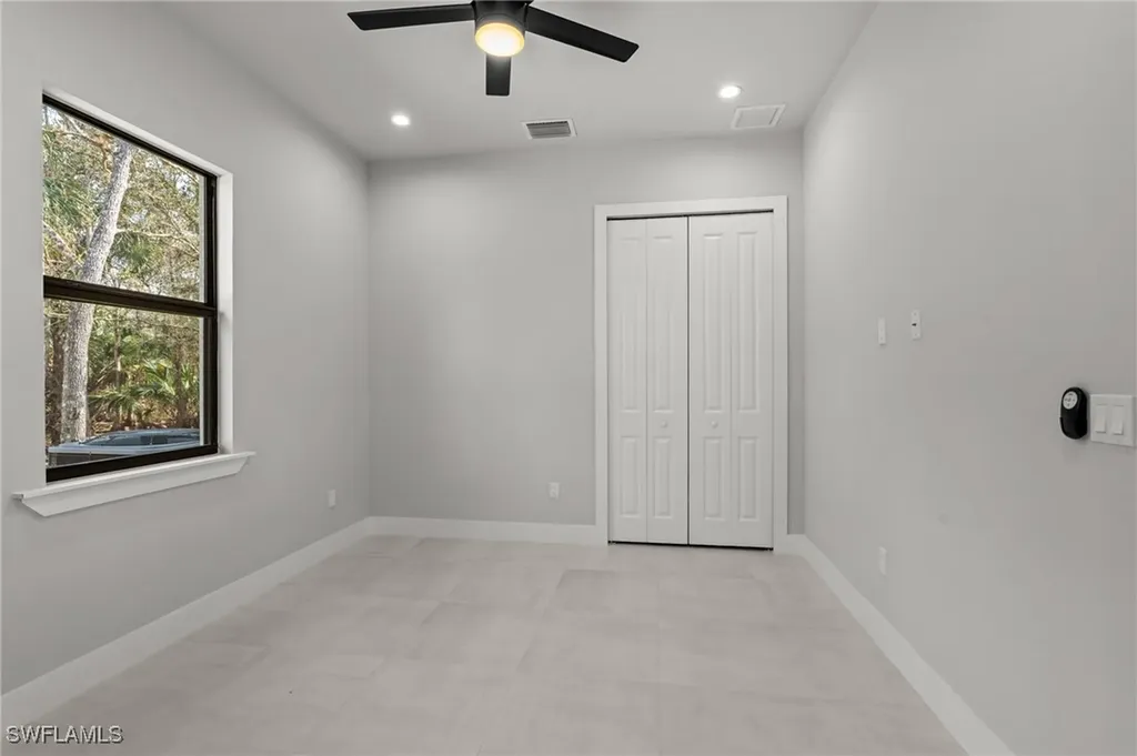 70 33rd Avenue NW Naples FL 34120
