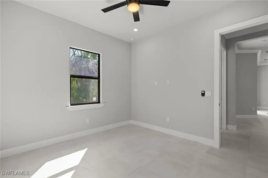 70 33rd Avenue NW Naples FL 34120