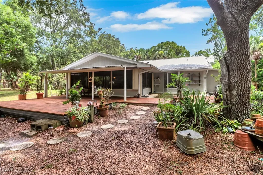 3110 10th Avenue SE Naples FL 34117