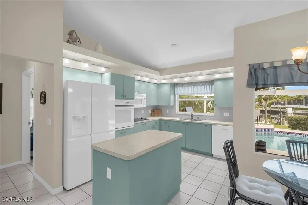 2569 SW 27th Avenue Cape Coral FL 33914