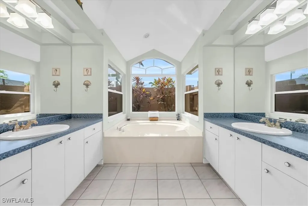 2569 SW 27th Avenue Cape Coral FL 33914