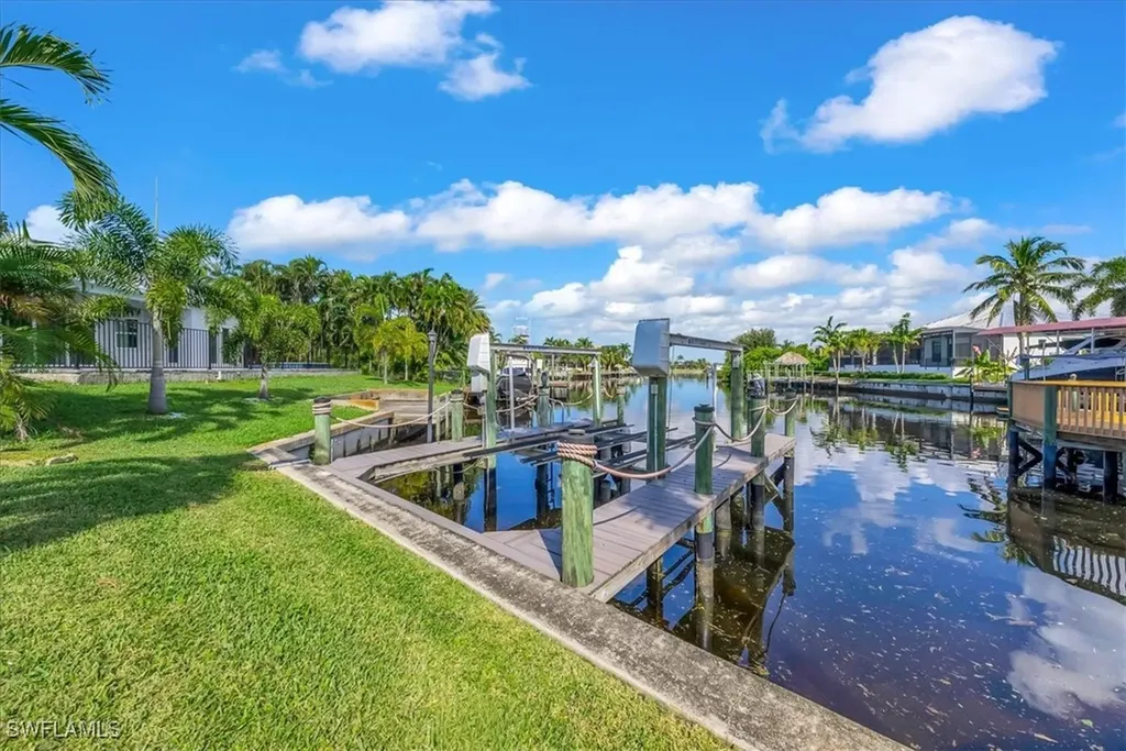 2569 SW 27th Avenue Cape Coral FL 33914