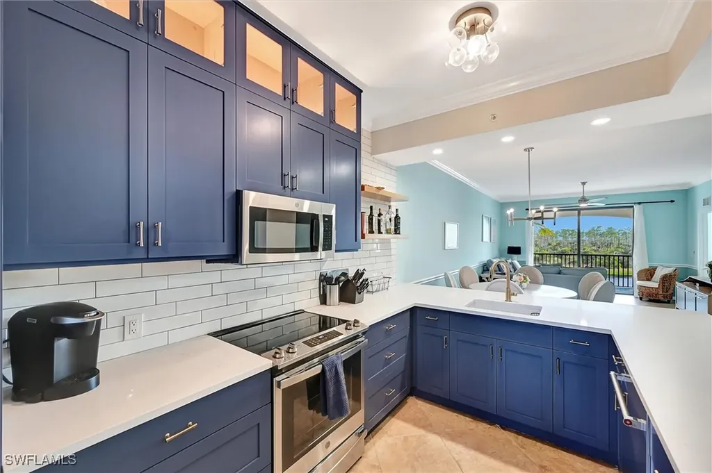 9727 Acqua Court Naples FL 34113