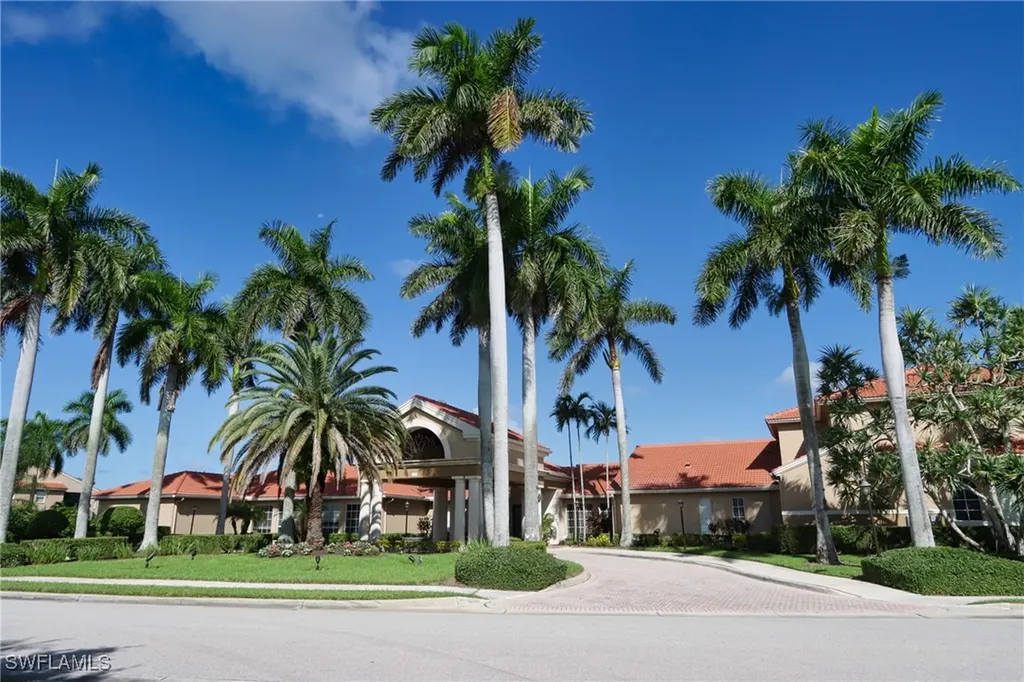 6544 Huntington Lakes Circle Naples FL 34119