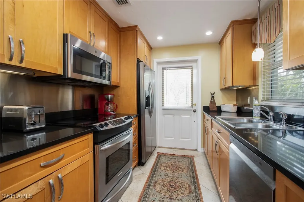 820 Ketch Drive Naples FL 34103