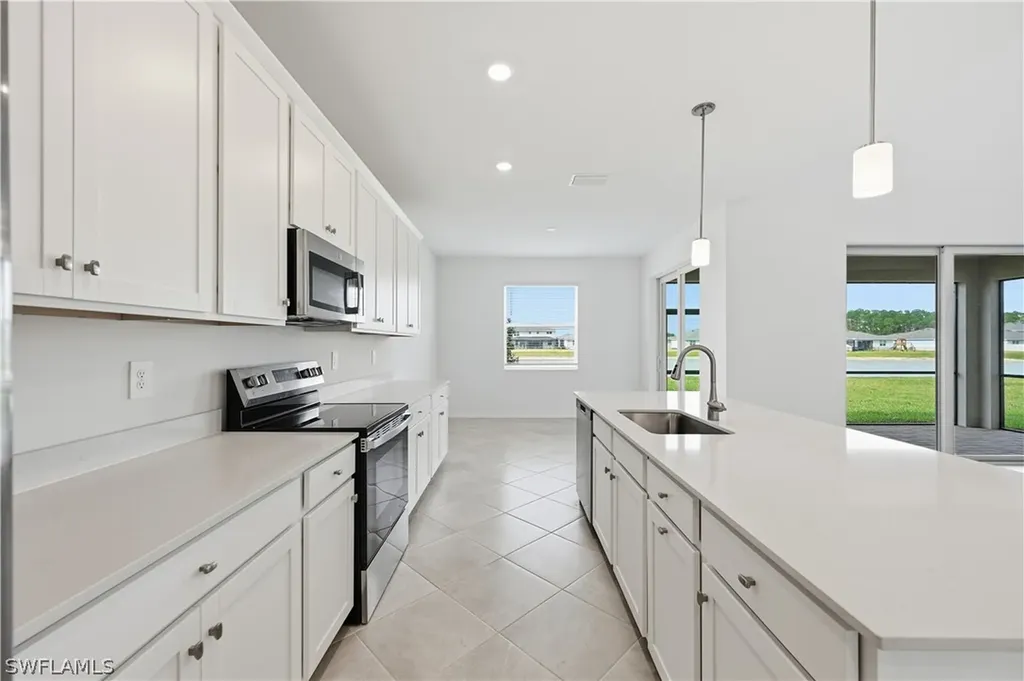 18851 River Burst Court North Fort Myers FL 33917