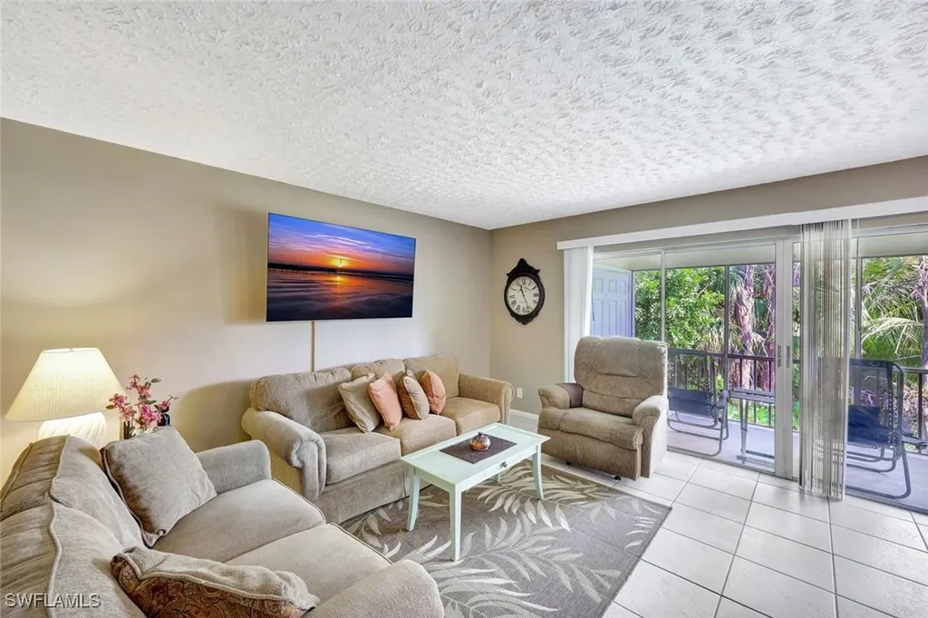 15 Bob O Link Court Naples FL 34105