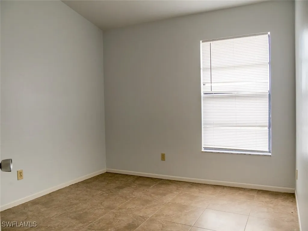 19029 / 19031 Holly Road Fort Myers FL 33967