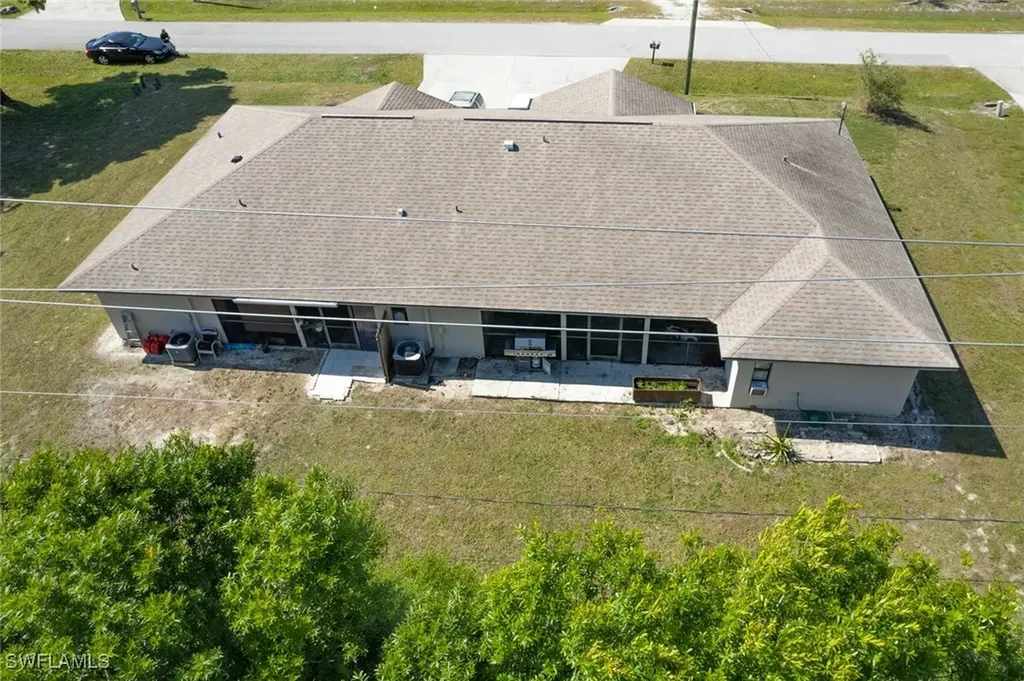 19029 / 19031 Holly Road Fort Myers FL 33967