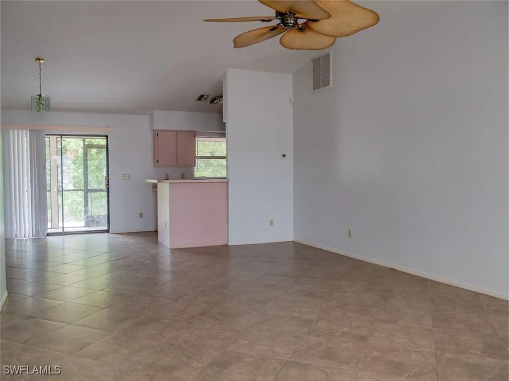 19029 / 19031 Holly Road Fort Myers FL 33967