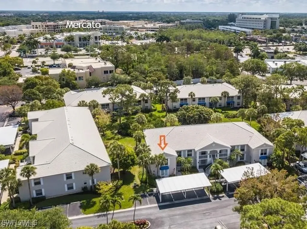 870 Gulf Pavilion Drive Naples FL 34108
