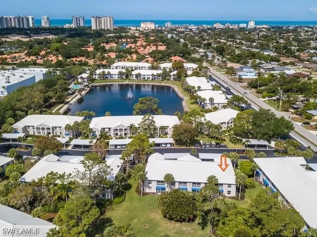 870 Gulf Pavilion Drive Naples FL 34108
