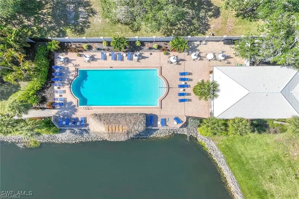 870 Gulf Pavilion Drive Naples FL 34108