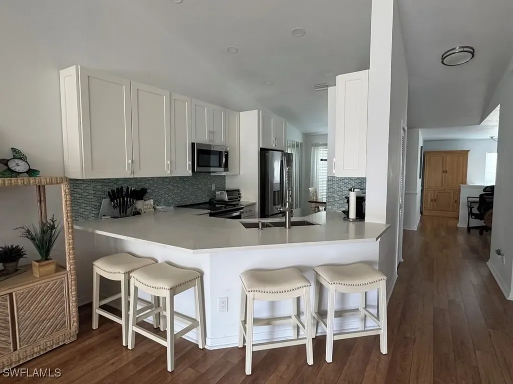 870 Gulf Pavilion Drive Naples FL 34108