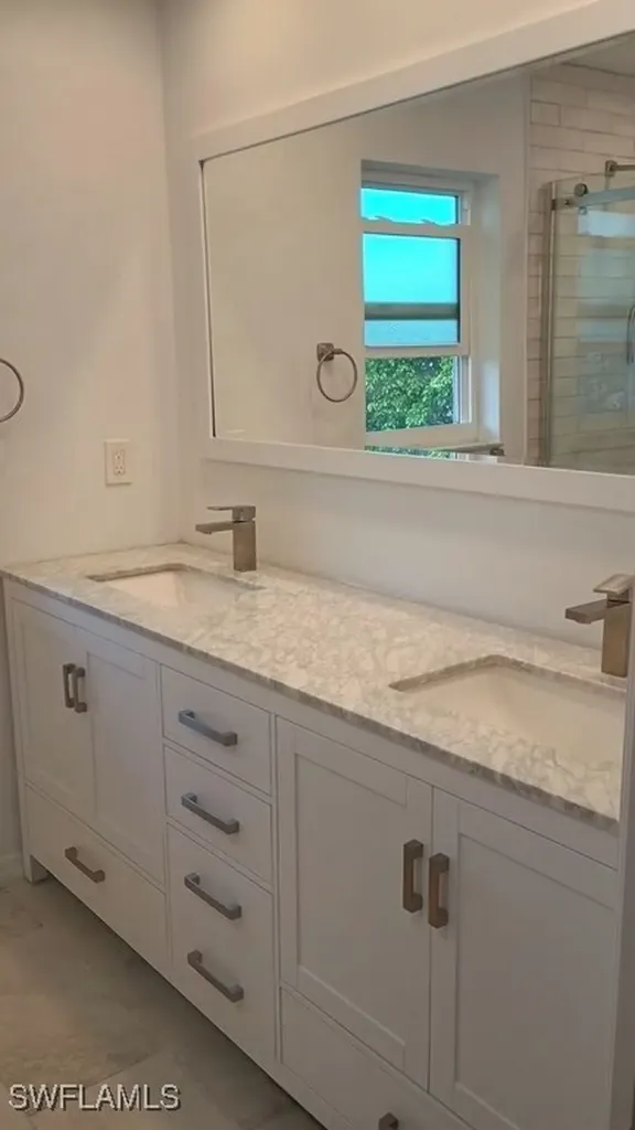 870 Gulf Pavilion Drive Naples FL 34108
