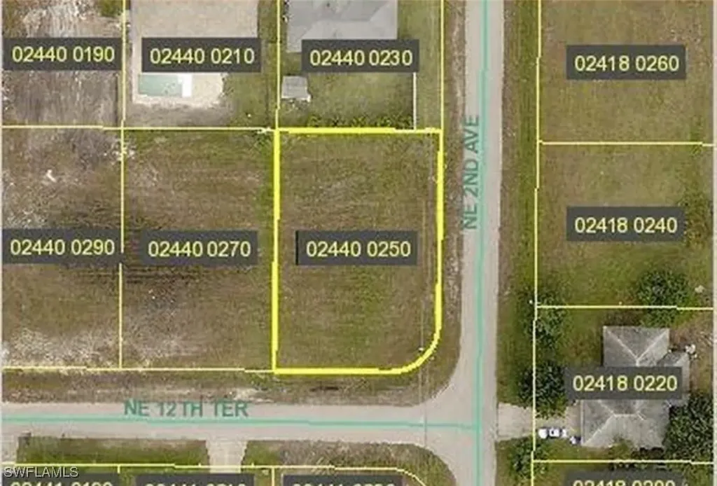 129 NE 12th Terrace Cape Coral FL 33909