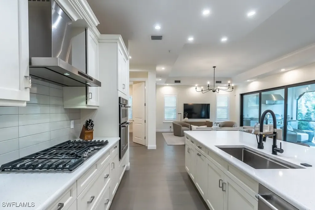 16394 Corsica Way Naples FL 34110