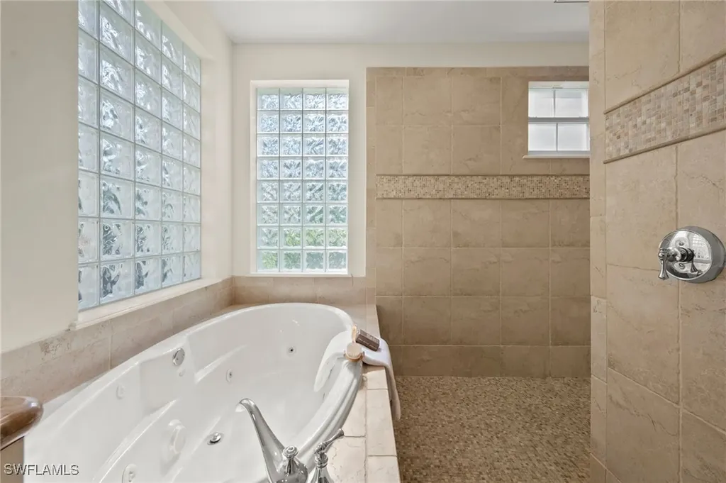 2886 Castillo Court Naples FL 34109