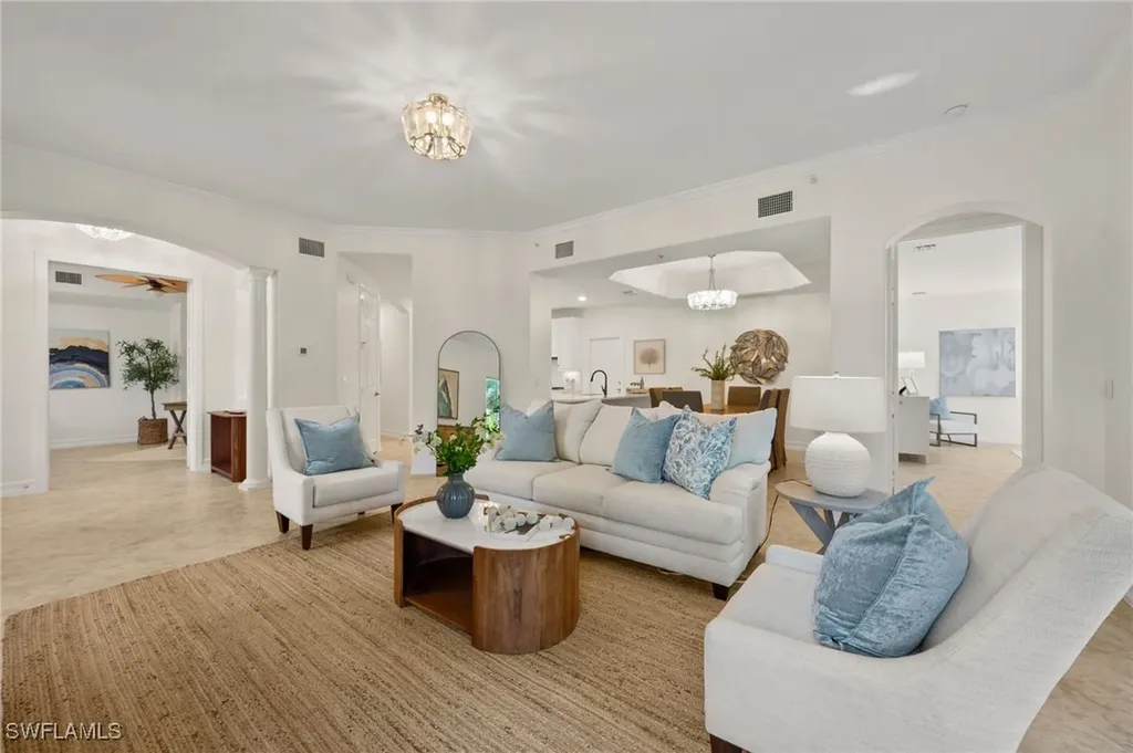 2886 Castillo Court Naples FL 34109