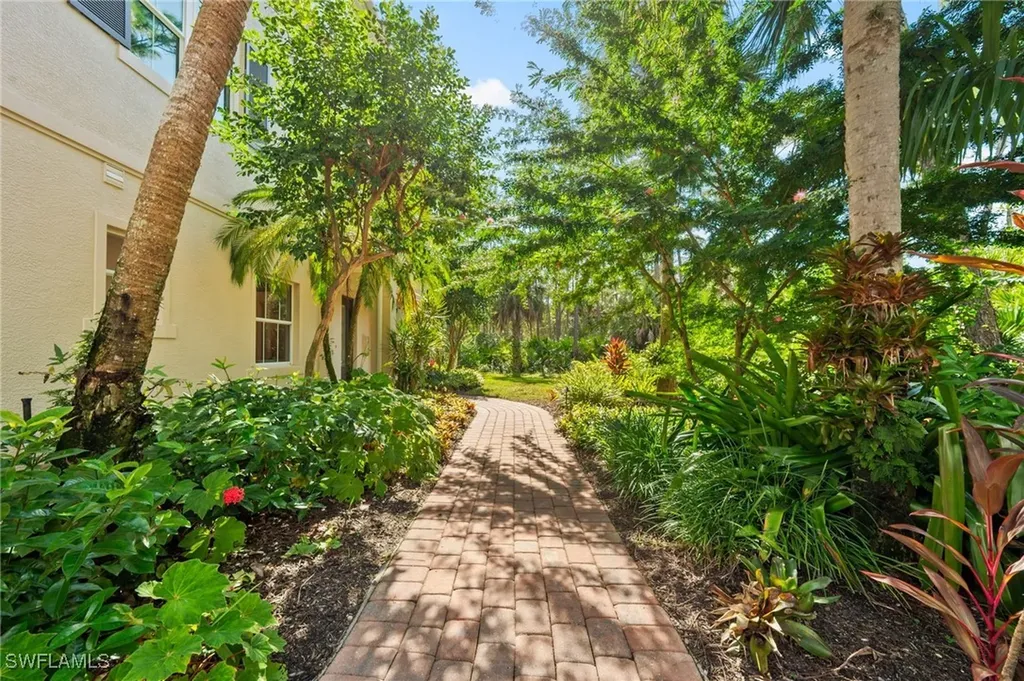 2886 Castillo Court Naples FL 34109