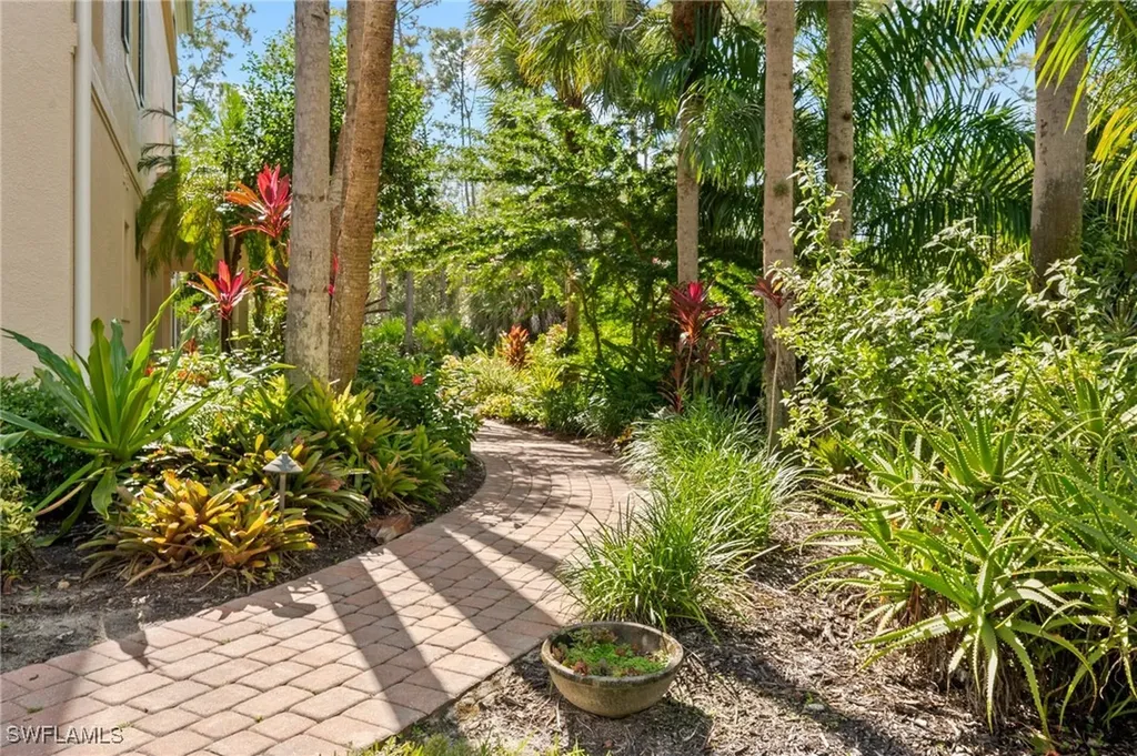 2886 Castillo Court Naples FL 34109