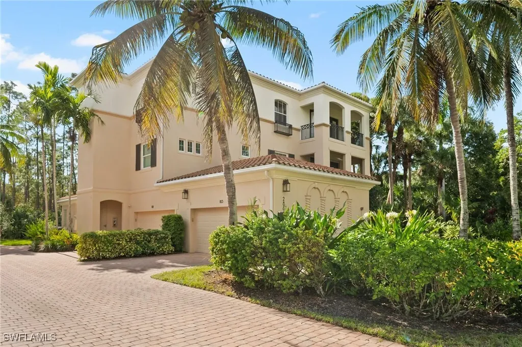 2886 Castillo Court Naples FL 34109