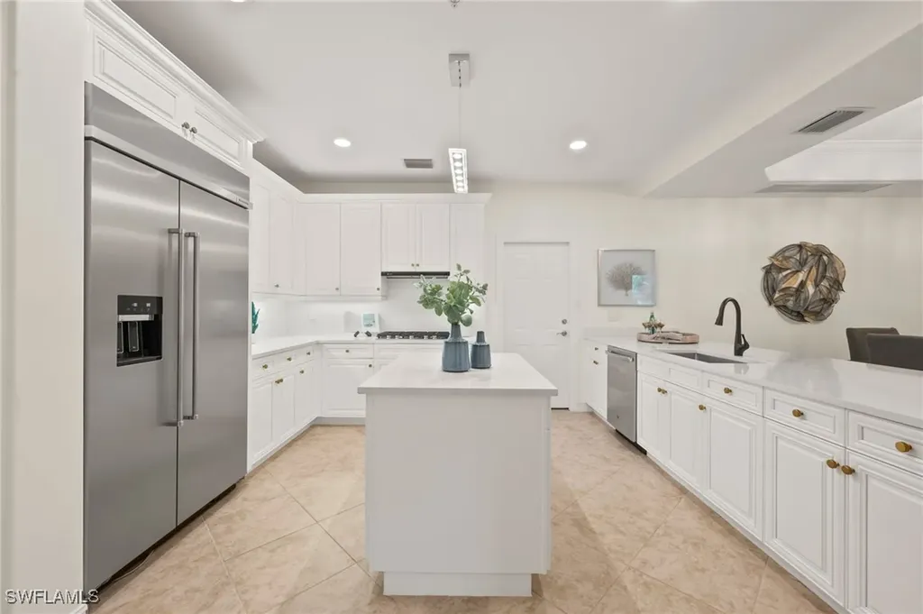2886 Castillo Court Naples FL 34109