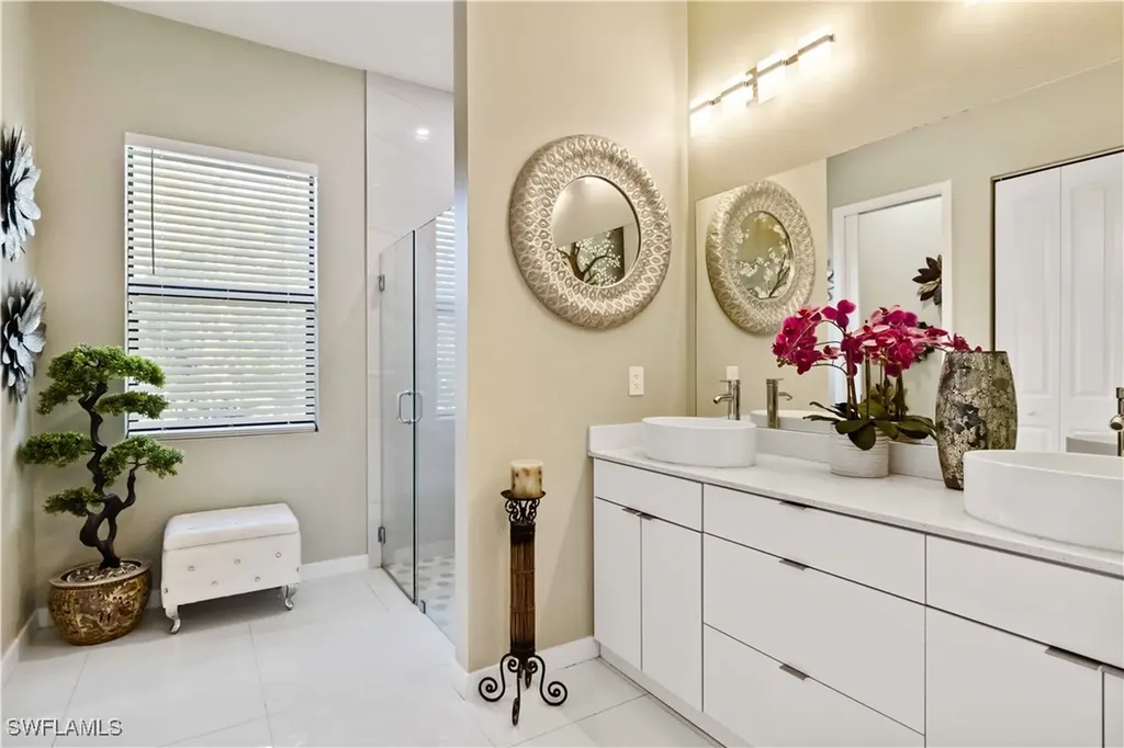 2960 6th Avenue NE Naples FL 34120