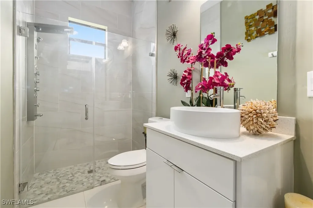 2960 6th Avenue NE Naples FL 34120