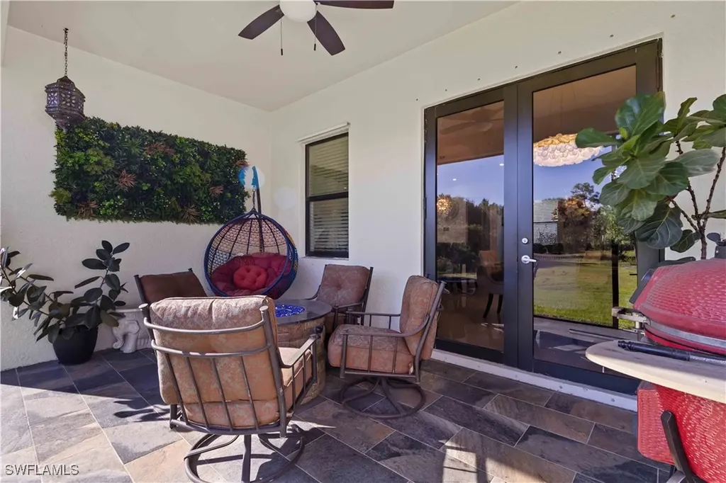 2960 6th Avenue NE Naples FL 34120