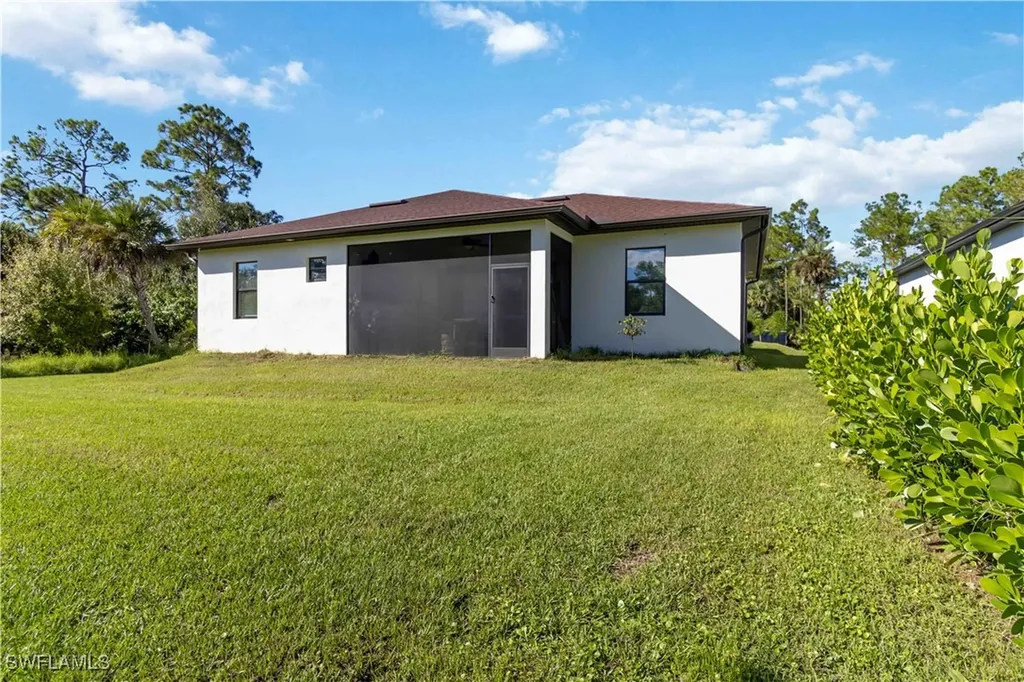 2960 6th Avenue NE Naples FL 34120