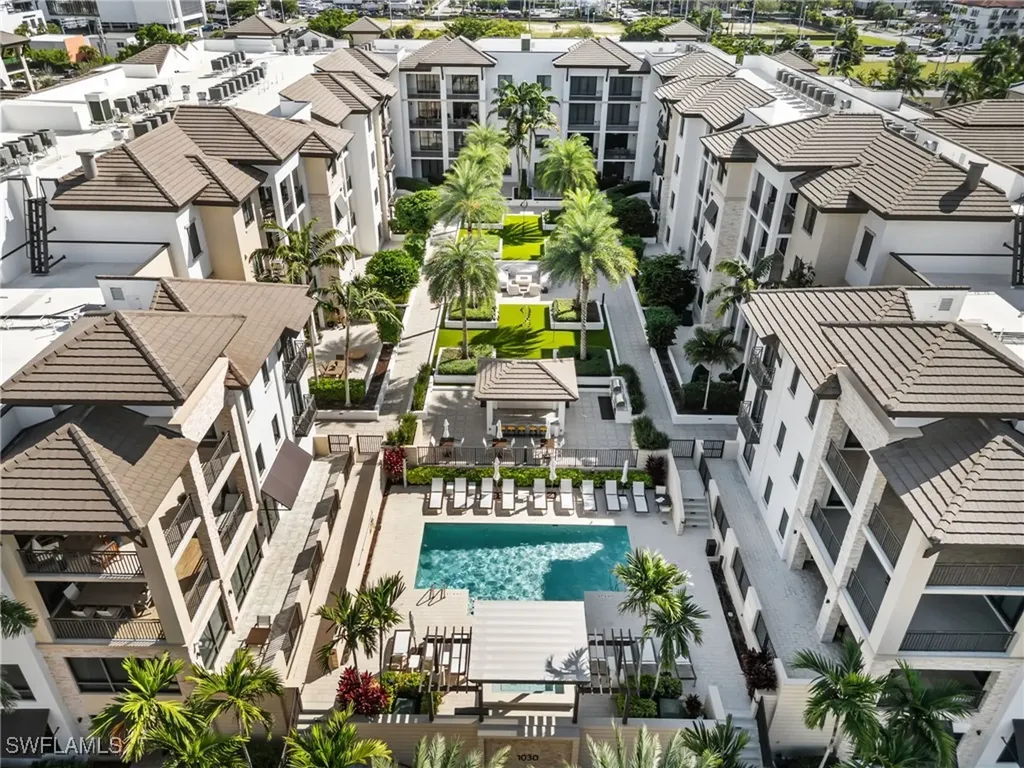 1030 3rd Avenue S Naples FL 34102