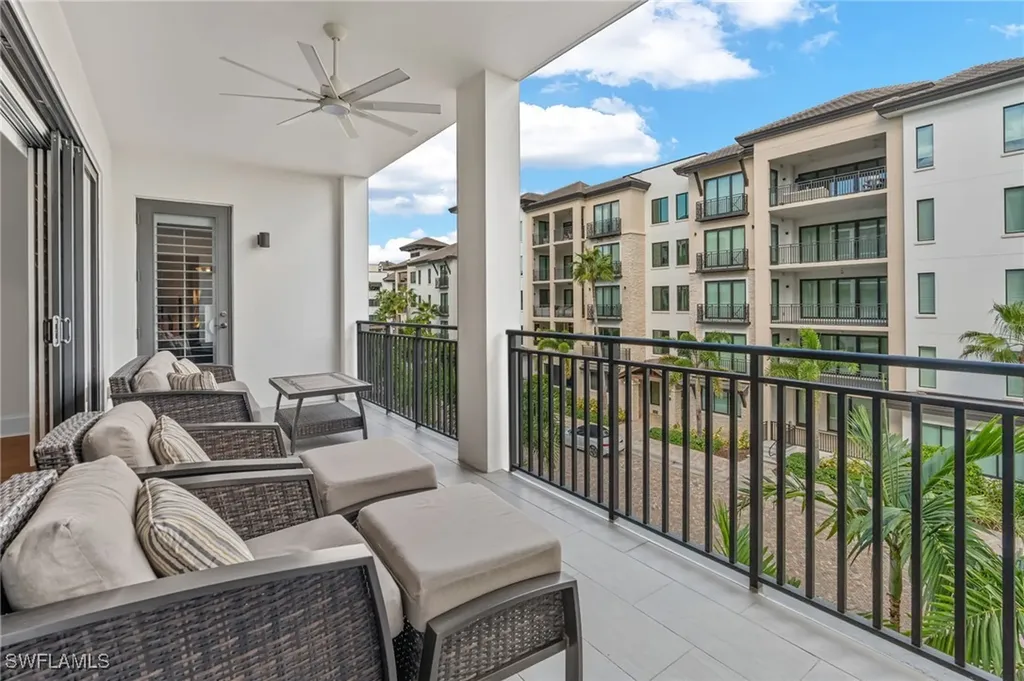 1030 3rd Avenue S Naples FL 34102
