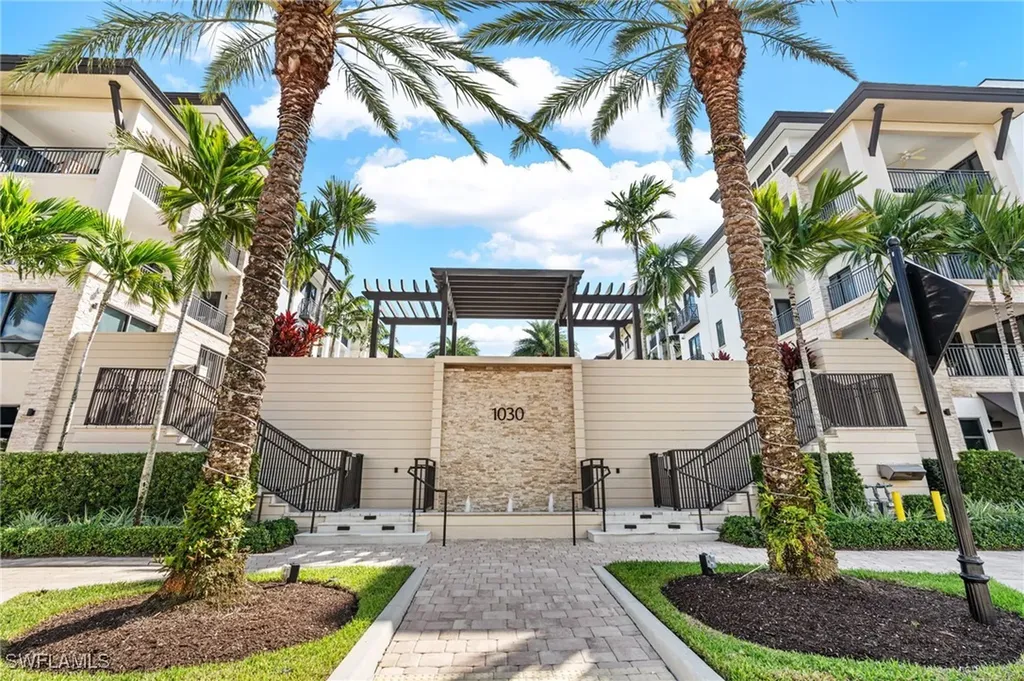 1030 3rd Avenue S Naples FL 34102