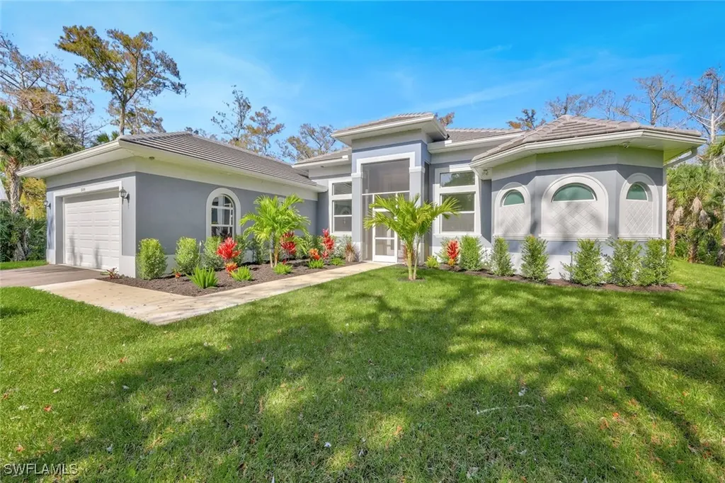 589 12th Avenue NW Naples FL 34120