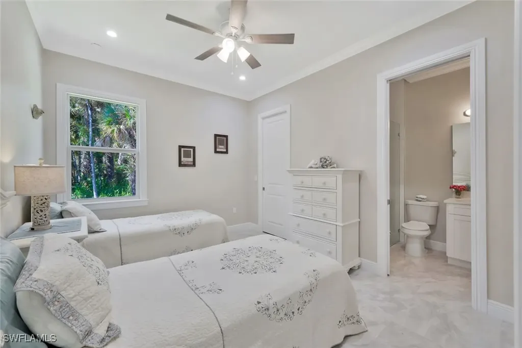 589 12th Avenue NW Naples FL 34120