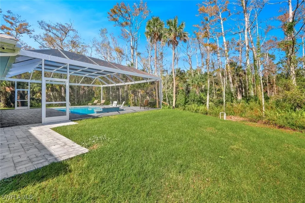 589 12th Avenue NW Naples FL 34120