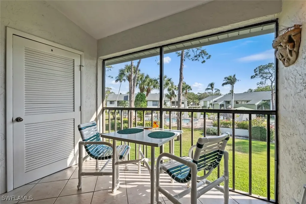 2994 Kings Lake Boulevard Naples FL 34112