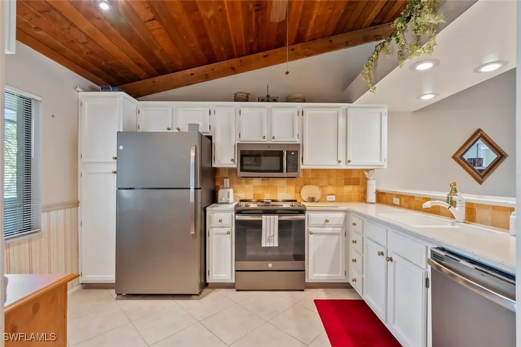 2994 Kings Lake Boulevard Naples FL 34112