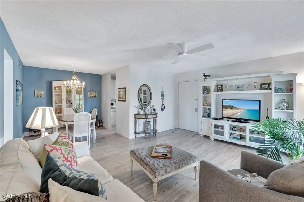 766 Central Avenue Naples FL 34102