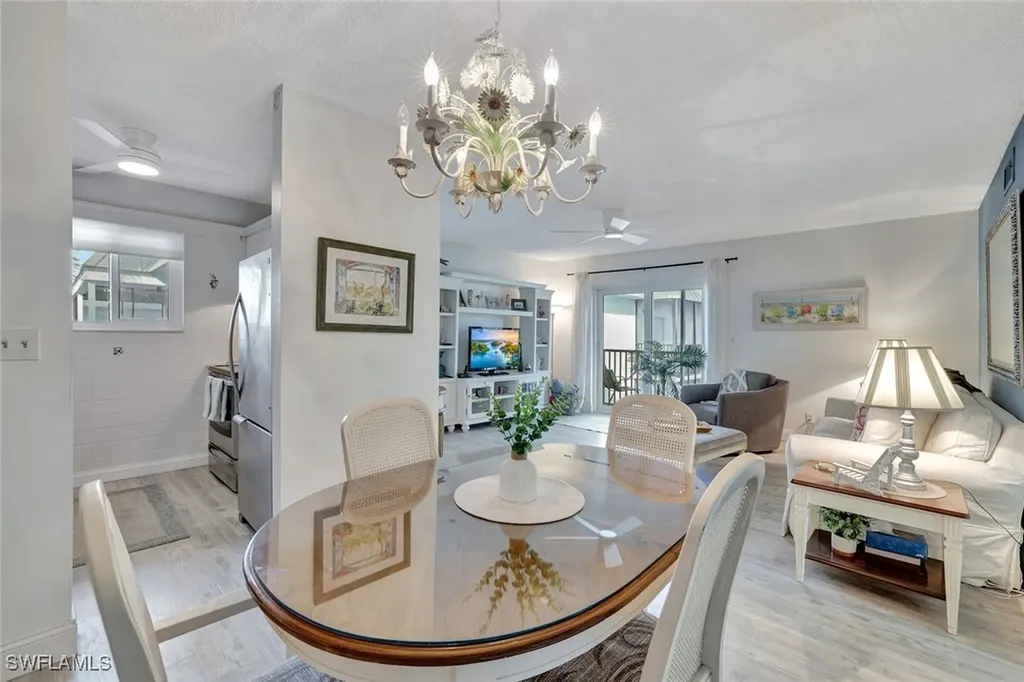 766 Central Avenue Naples FL 34102