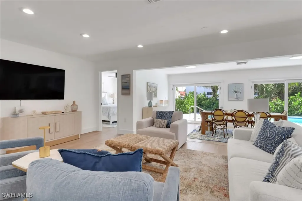 729 Sand Dollar Drive Sanibel FL 33957