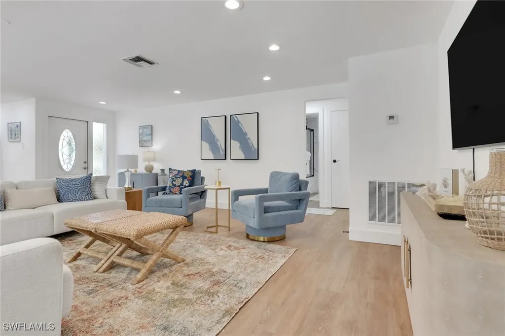 729 Sand Dollar Drive Sanibel FL 33957