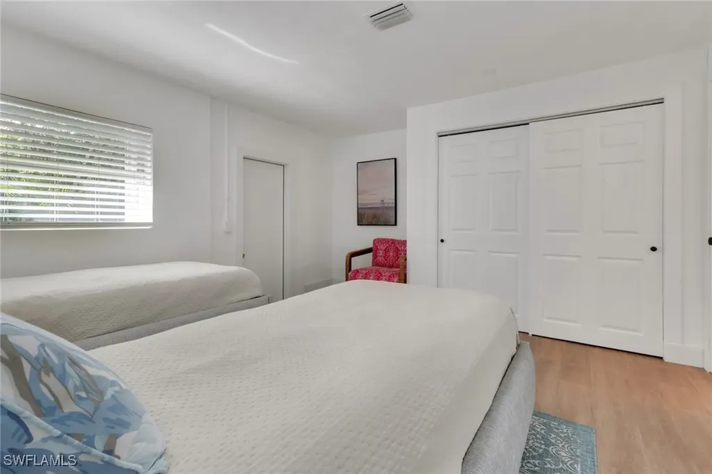 729 Sand Dollar Drive Sanibel FL 33957