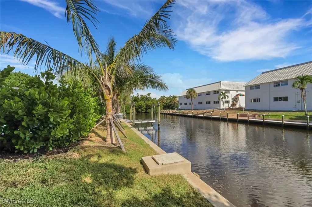 729 Sand Dollar Drive Sanibel FL 33957