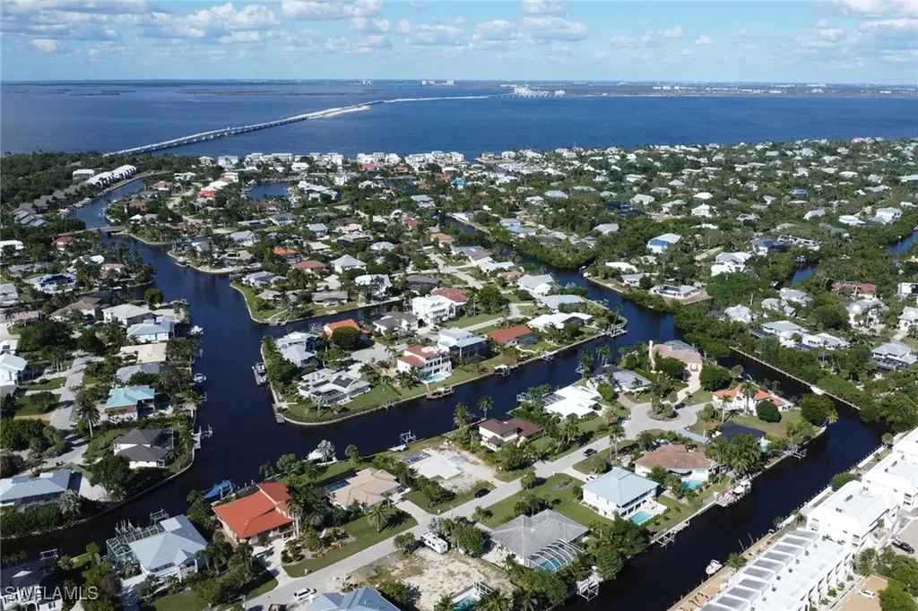 729 Sand Dollar Drive Sanibel FL 33957