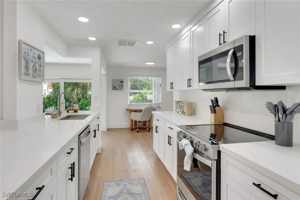 729 Sand Dollar Drive Sanibel FL 33957